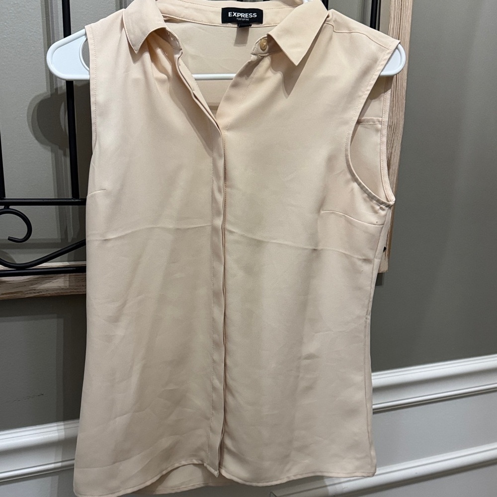 Express portfolio XS Women's Beige Sleeveless Blouse
